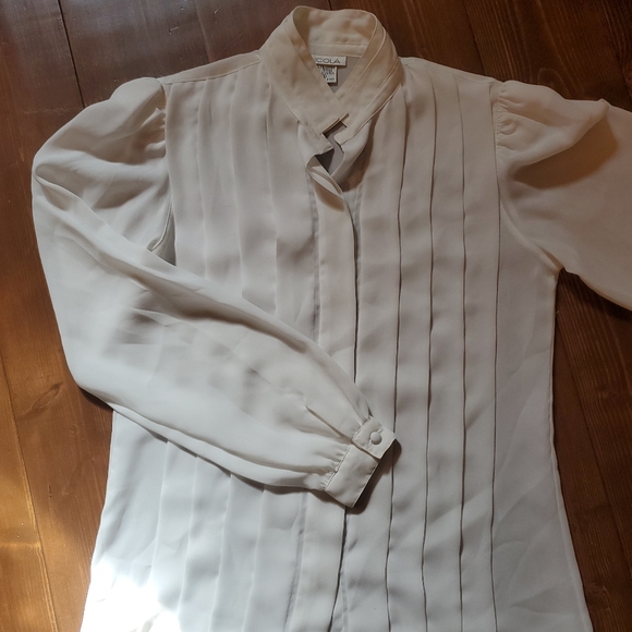 Vintage Tops - Vintage Nicola Blouse Size 4 Classic Semi-sheer Cream Ivory Button